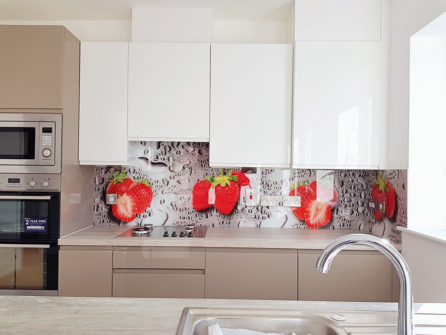 Strawberries on Splash Background Printed Glass Splashback. 3d backsplash in kitchen.